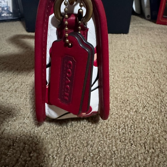 Coach Cherry Swinger Bag (Re-edition) - Picture 4 of 8